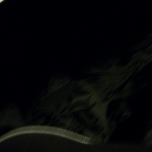 VICTORIAS SECRET SEQUIsNED LG OVERNIGHT BAG - Picture 7 of 7